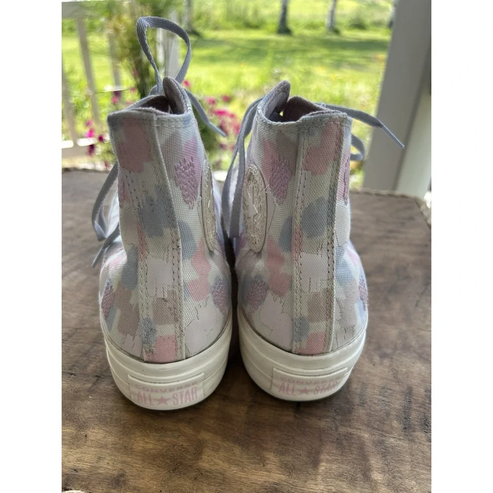 Converse Chuck Taylor All Star Hi Womens 10 Gray Pink Camo High Top Sneakers